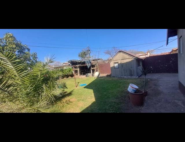 5 BEDROOM HOUSE FOR SALE IN SOPHIATOWN